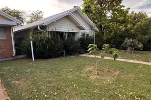 421 N 3rd St, Jacksboro, TX 76458 - Photo 3