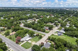 1320 S 26th St, Waco, TX 76706 - Photo 17
