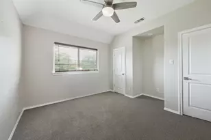 1122 Alicia Ln, Lancaster, TX 75134 - Photo 17