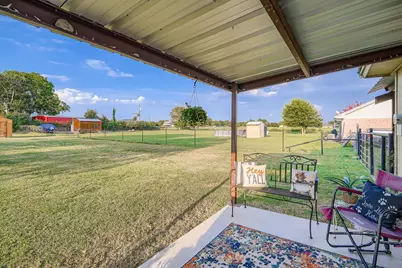 1305 Hutchins Lane, Reno, TX 76082 - Photo 15