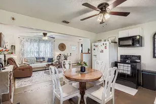 1305 Hutchins Ln, Reno, TX 76082 - Photo 7