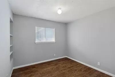 1304 E Lovers Lane, Arlington, TX 76010 - Photo 11