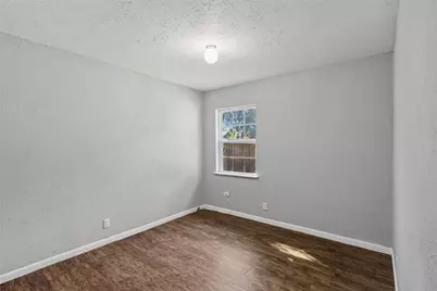 1304 E Lovers Lane, Arlington, TX 76010 - Photo 9