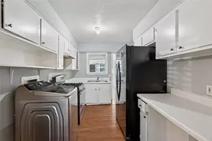 1304 E Lovers Ln, Arlington, TX 76010 - Photo 5