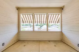 2837 Hemphill St, Fort Worth, TX 76110 - Photo 27