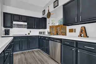 423 Clayton St, Grand Prairie, TX 75052 - Photo 15