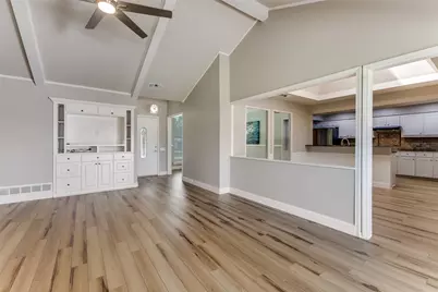 3909 Saddlehead Drive, Plano, TX 75075 - Photo 5