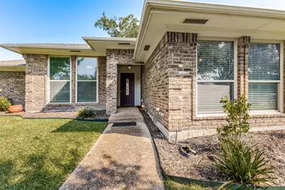 3909 Saddlehead Drive, Plano, TX 75075 - Photo 3