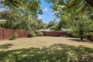 1203 Springbrook Cir, DeSoto, TX 75115 - Photo 27