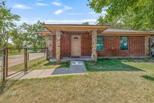 490 S Graham St, Stephenville, TX 76401 - Photo 15