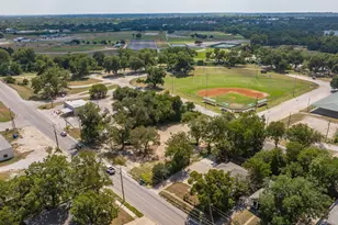 490 S Graham St, Stephenville, TX 76401 - Photo 17