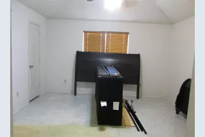 2614 Carrington Lane, Grand Prairie, TX 75052 - Photo 17