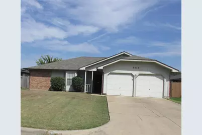 2614 Carrington Lane, Grand Prairie, TX 75052 - Photo 1
