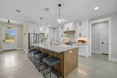 610 Doaks Drive, Runaway Bay, TX 76426 - Photo 7