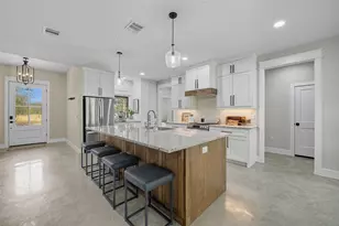 610 Doaks Dr, Runaway Bay, TX 76426 - Photo 7