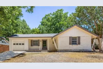 2624 Woodlawn Drive, Ennis, TX 75119 - Photo 1