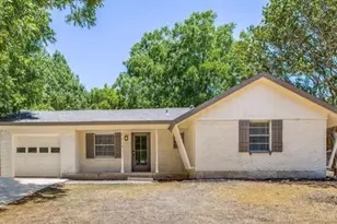 2624 Woodlawn Dr, Ennis, TX 75119 - Photo 1