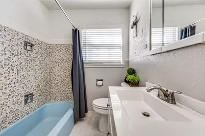 909 Coffield Street, Bowie, TX 76230 - Photo 21