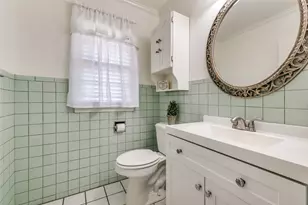 909 Coffield St, Bowie, TX 76230 - Photo 23