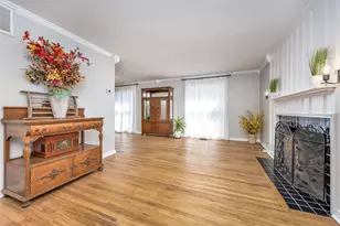 909 Coffield St, Bowie, TX 76230 - Photo 5