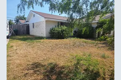 4726 Champions Drive, Corpus Christi, TX 78413 - Photo 3