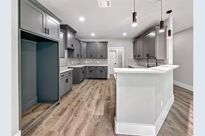 2130 Kathleen Avenue, Dallas, TX 75216 - Photo 9