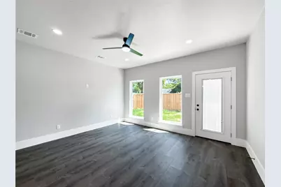 2130 Kathleen Avenue, Dallas, TX 75216 - Photo 7