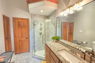 5205 Vicksburg Dr, Arlington, TX 76017 - Photo 9