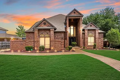 5205 Vicksburg Drive, Arlington, TX 76017 - Photo 1