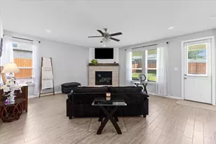 1412 Whitetail Ln., Azle, TX 76020 - Photo 11