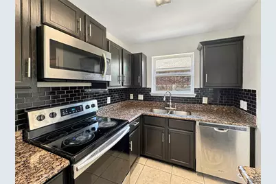 6133 Chalk Hollow Drive, Fort Worth, TX 76179 - Photo 9