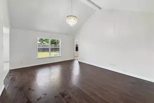 6133 Chalk Hollow Dr, Fort Worth, TX 76179 - Photo 11