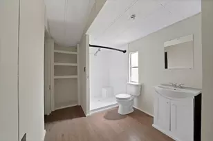 2916 E Briarwood St, Granbury, TX 76048 - Photo 7