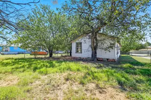 2311 2nd St, Mineral Wells, TX 76067 - Photo 21