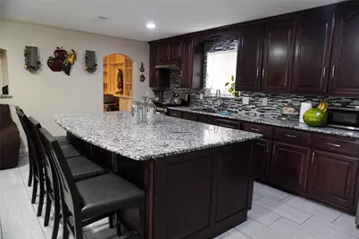 2809 Linden Lea, Irving, TX 75061 - Photo 3