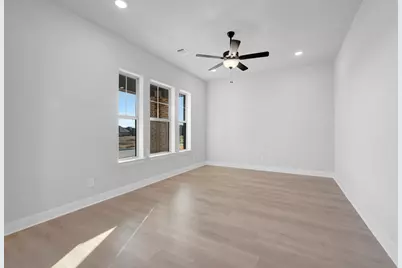 2085 Pine Grove Lane, Arlington, TX 76005 - Photo 9