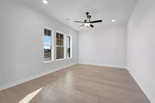 2085 Pine Grove Lane, Arlington, TX 76005 - Photo 9