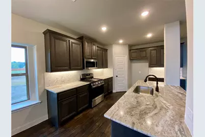 250 Devonshire Drive, Greenville, TX 75401 - Photo 9