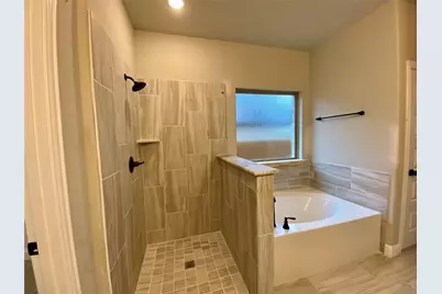 250 Devonshire Drive, Greenville, TX 75401 - Photo 19