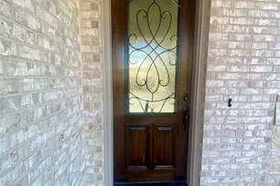 250 Devonshire Dr, Greenville, TX 75401 - Photo 3