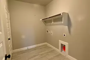 250 Devonshire Dr, Greenville, TX 75401 - Photo 7