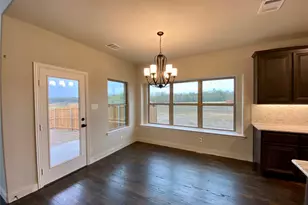 250 Devonshire Dr, Greenville, TX 75401 - Photo 15