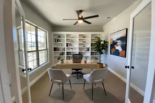 350 Devonshire Dr, Greenville, TX 75401 - Photo 5
