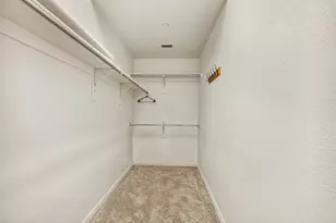 1924 Lantana Ln, Irving, TX 75063 - Photo 17