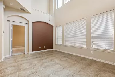 1924 Lantana Lane, Irving, TX 75063 - Photo 9
