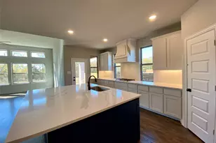 360 Devonshire Dr, Greenville, TX 75401 - Photo 11