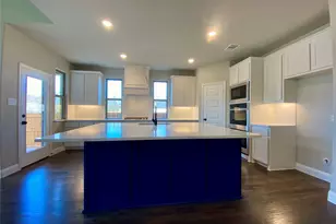 360 Devonshire Dr, Greenville, TX 75401 - Photo 9