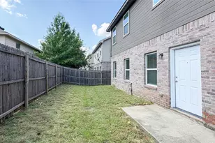 9922 Ironhorse Dr, Dallas, TX 75227 - Photo 27