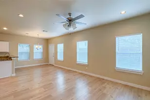 9922 Ironhorse Dr, Dallas, TX 75227 - Photo 5