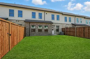 140 Pinkie Holmes Dr, Grand Prairie, TX 75050 - Photo 29